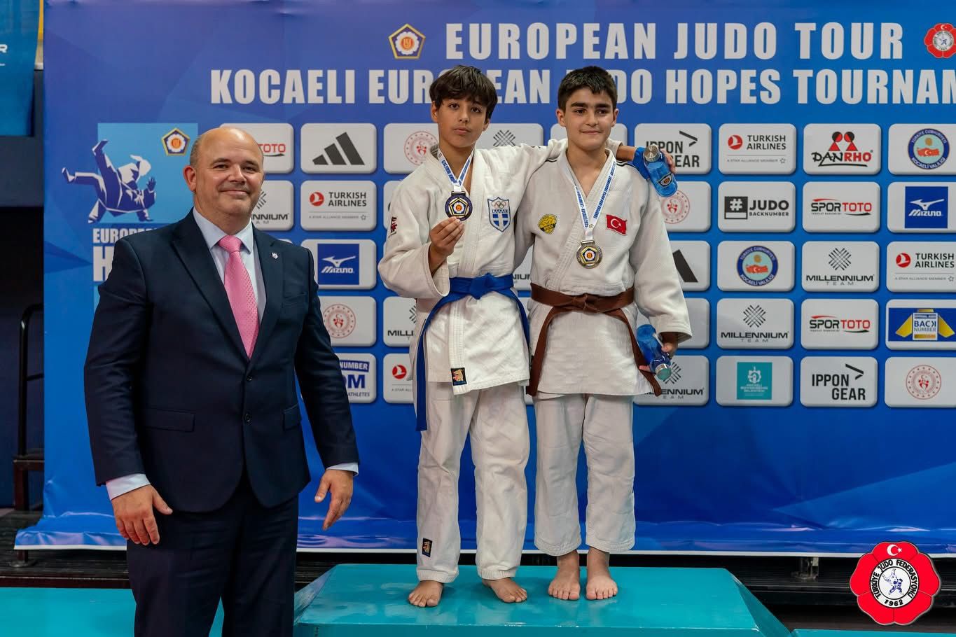 Büyükşehir Belediyespor judoda parladı