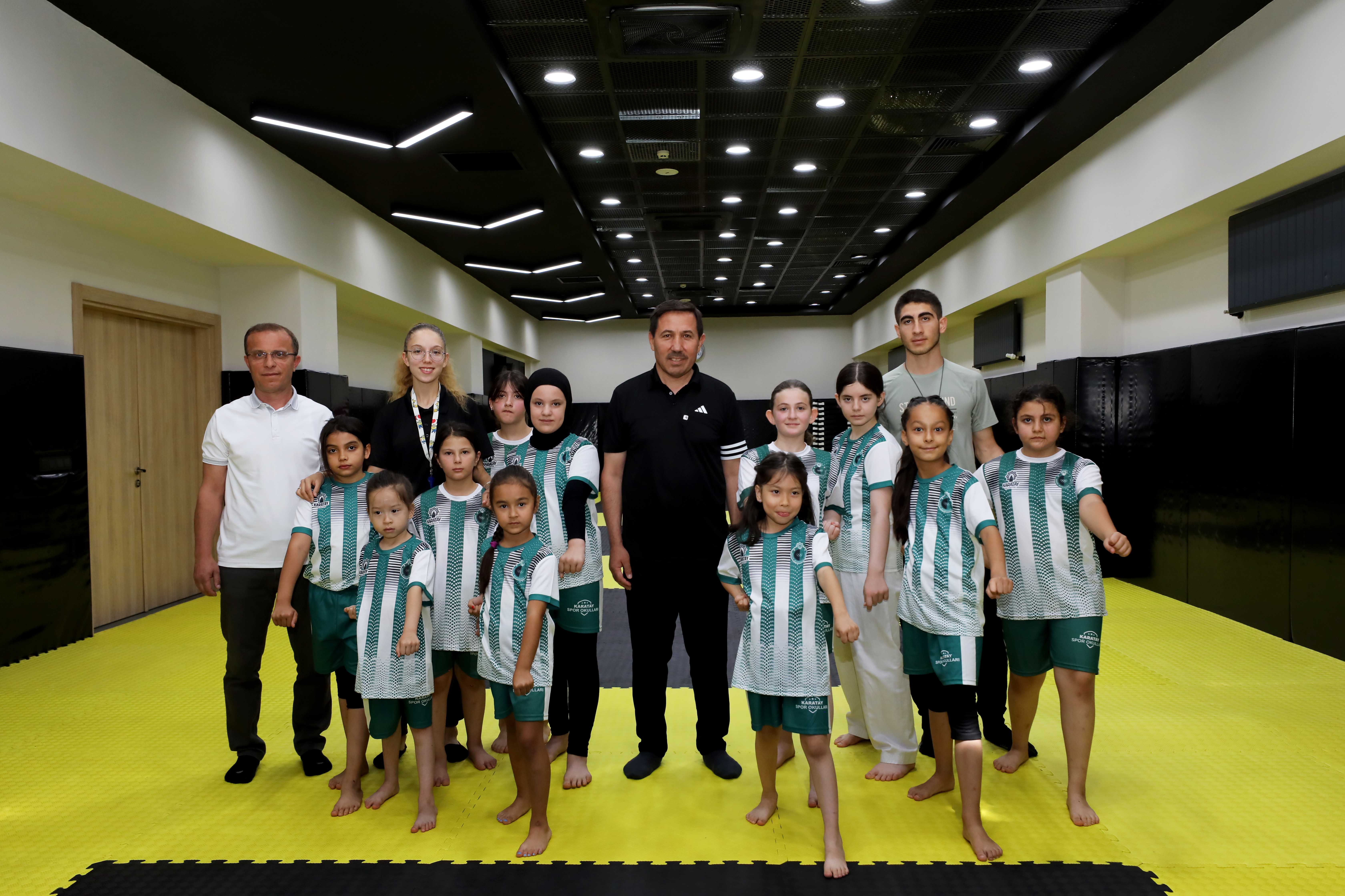 Karatay'da 6 bini aşkın öğrenciyle spor şöleni