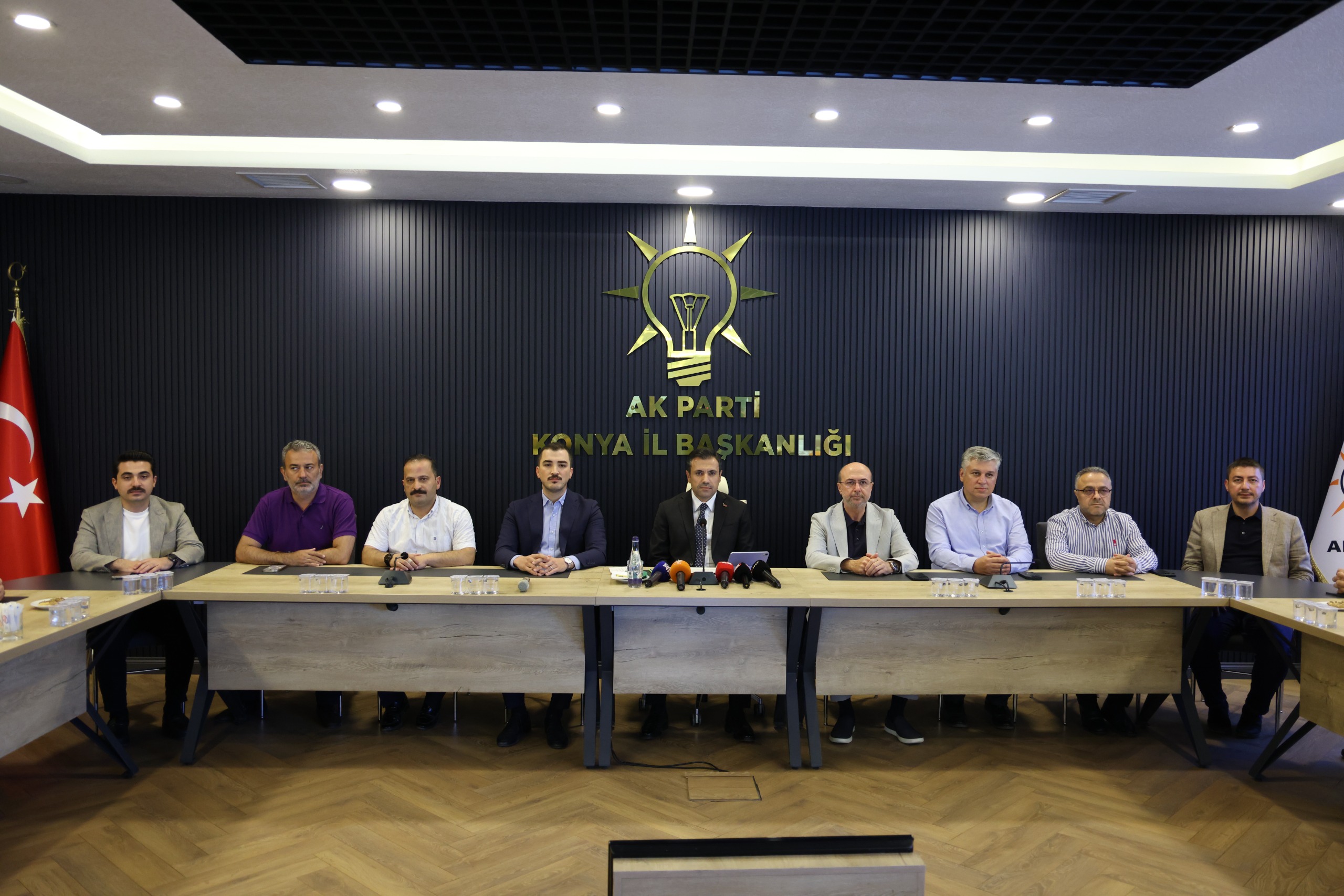 AK Parti Konya’dan Terörsüz Türkiye mesajı