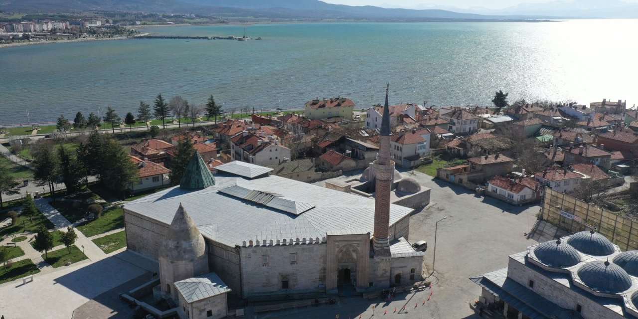 Konya’da taş ve ahşap işçiliğinin nirvanası: Eşrefoğlu Camii