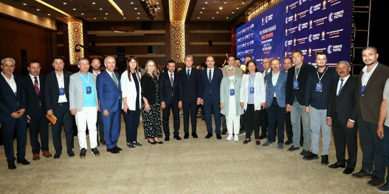 Konya'nın örnek belediyeciliği Yerel Yönetimler Kampı’nda merceğe alındı