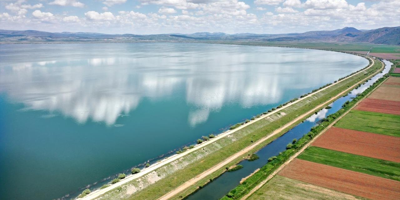 Konya'nın meşhur gölünün etrafına büyük proje geldi. Artık elektrik bedava olacak