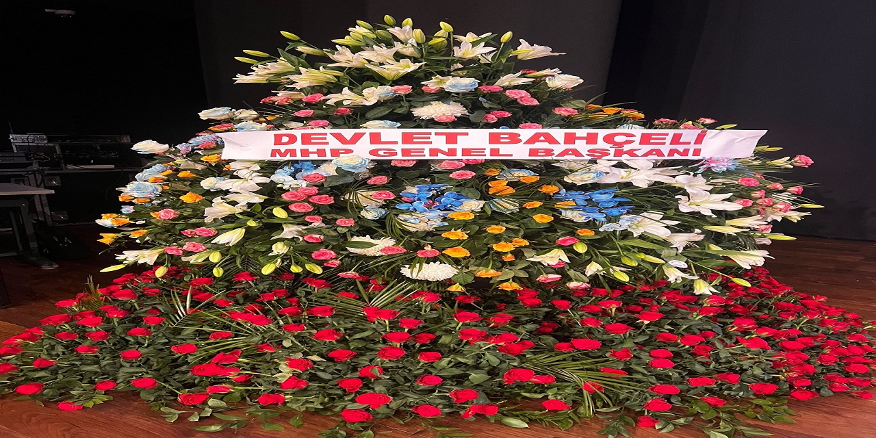 Bahçeli'den, AK Parti'ye özel çiçek