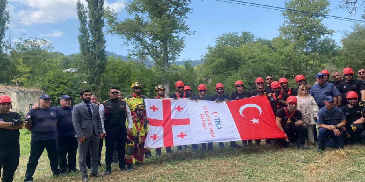 Konya itfaiyesi sınırları aştı: Gürcistan’da "Doğada Arama Kurtarma Eğitimi" düzenlendedi