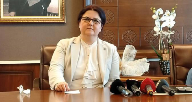 Bakan Yanık: "Başörtüsü nedeniyle staja kabul edilmeyen öğrencinin davasına müdahil olacağız"