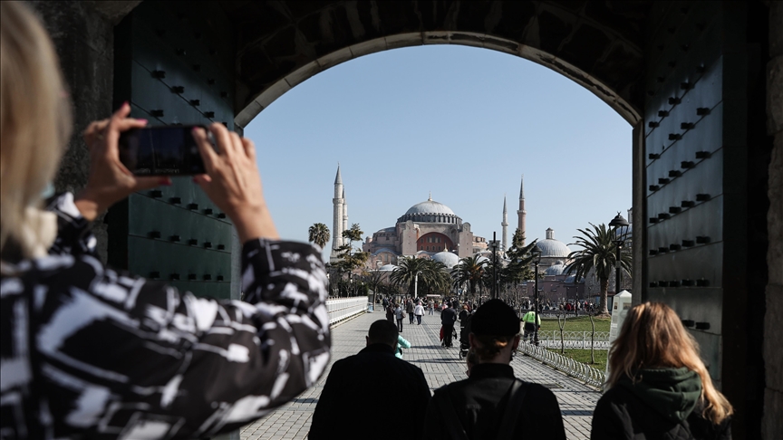 19 milyondan fazla ziyaretçi ağırlandı