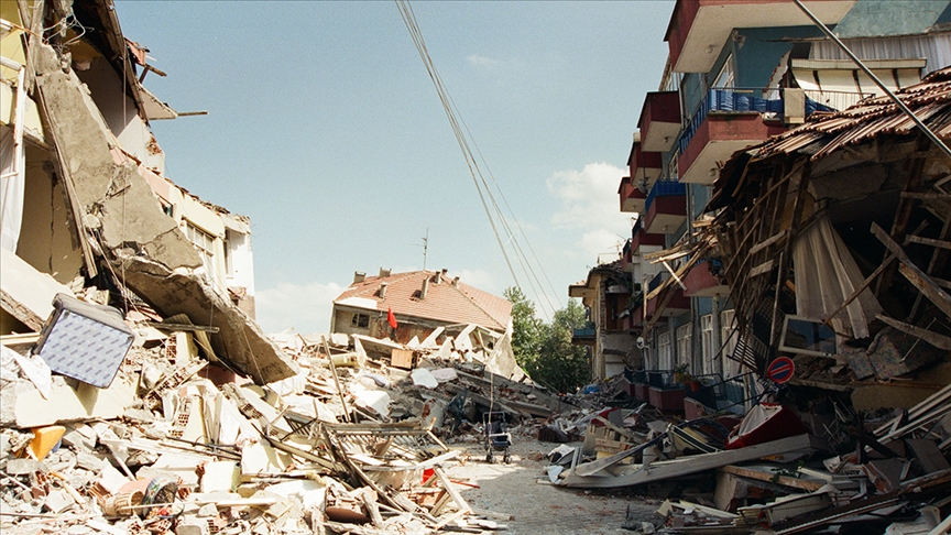 17 Ağustos Depremi'nin üzerinden 23 yıl geçti