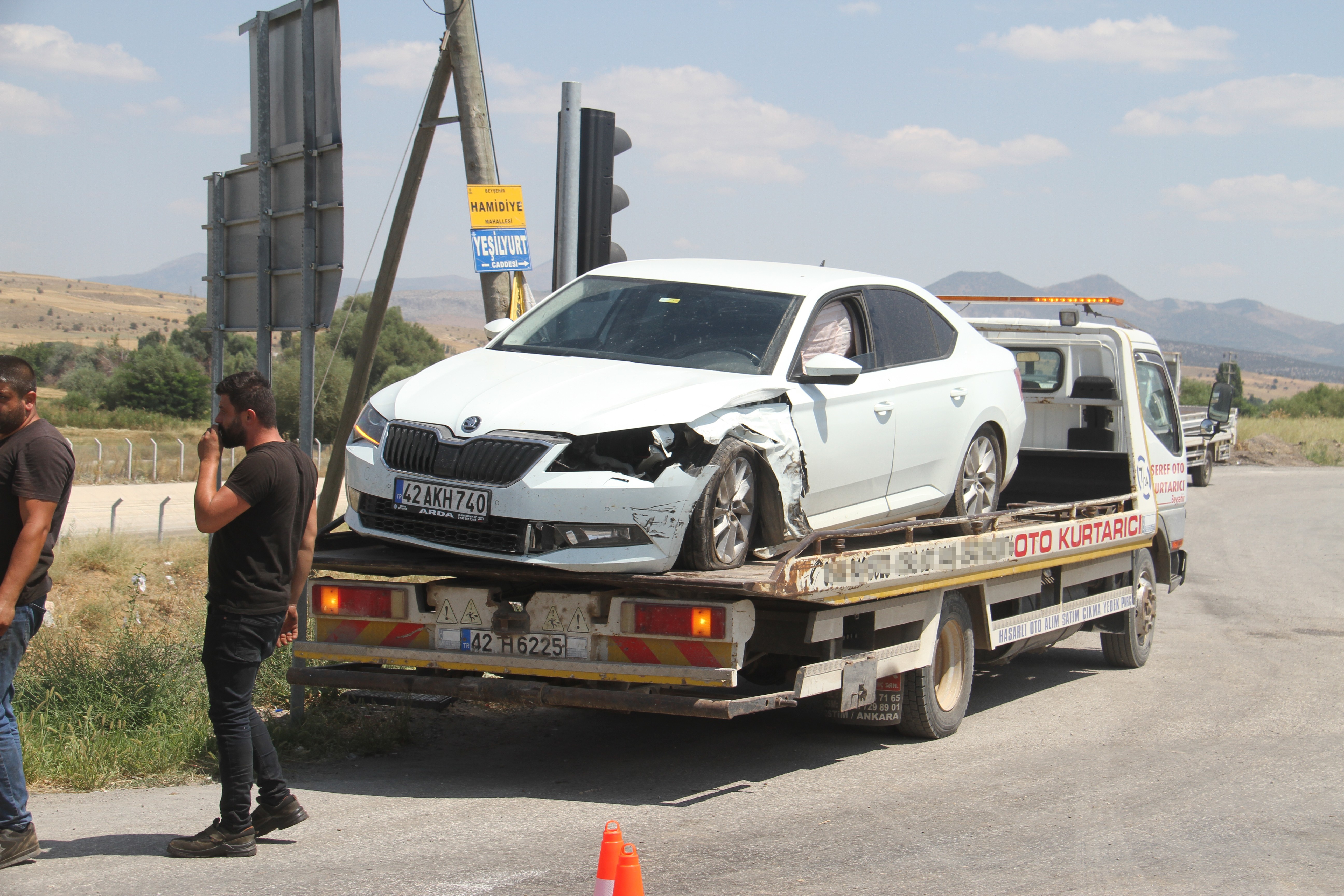 Konya'da 2 otomobil çarpıştı: 7 yaralı