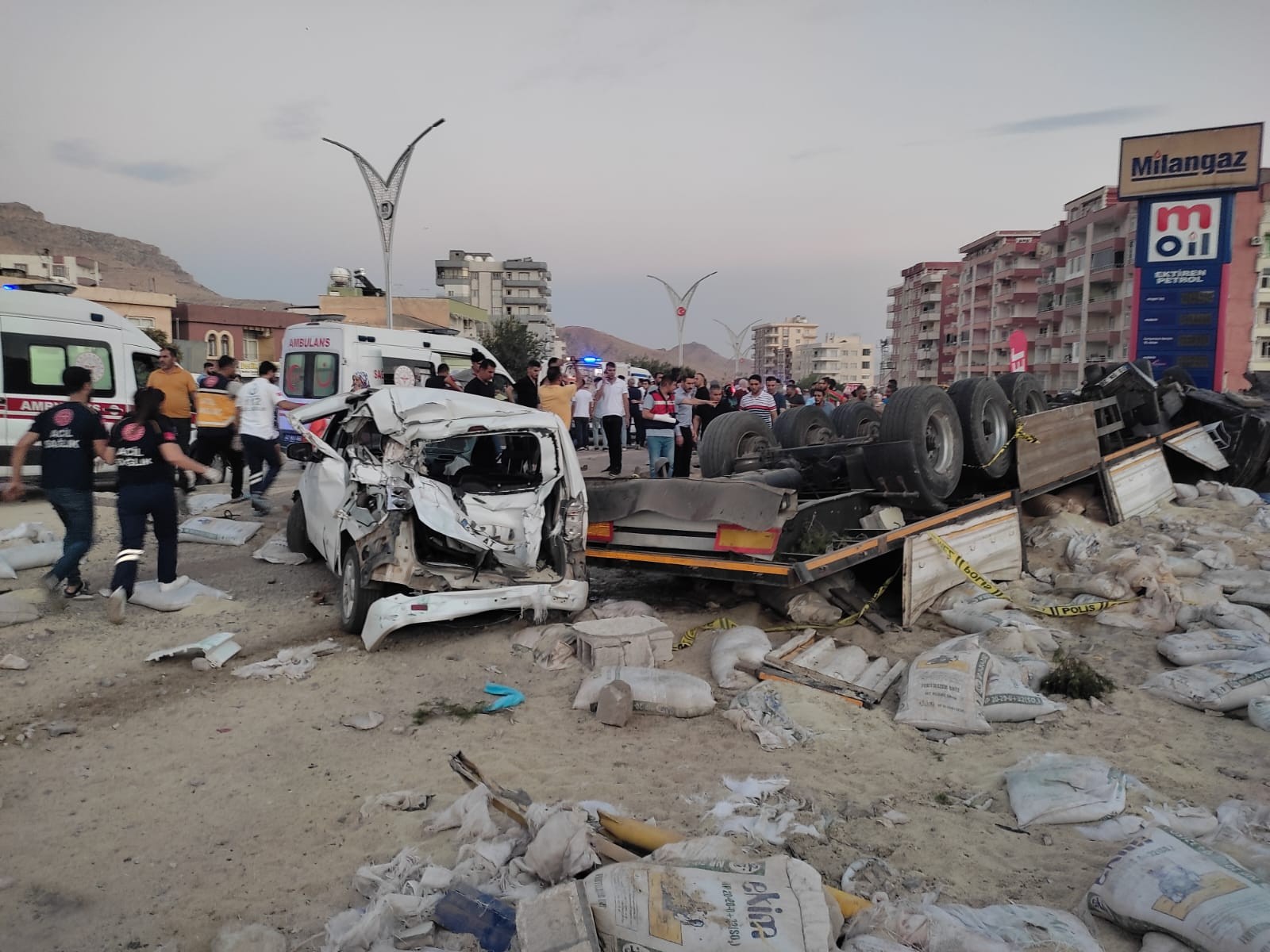 Freni patlayan tır dehşet saçtı: 8 ölü, çok sayıda yaralı