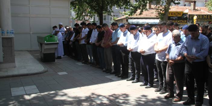 Konya’da cinayete kurban giden harita mühendisi fırıncı toprağa verildi