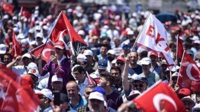 Çalışmayı düşünen EYT'liye tazminat şoku