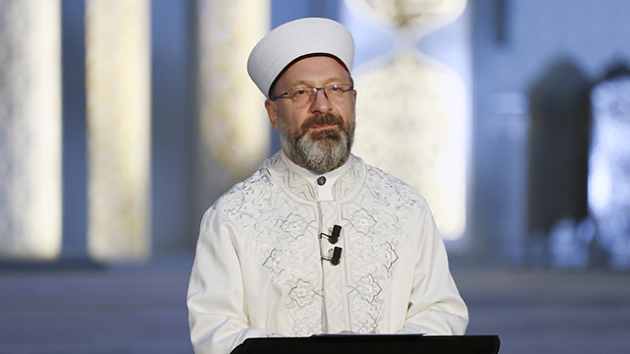 Diyanet İşleri Başkanı Erbaş: "İlim öğrenmenin yaşı yok"