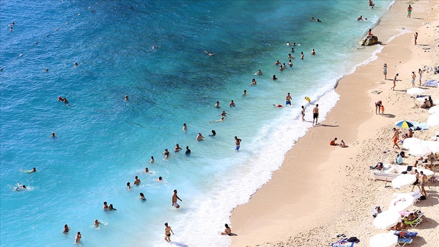 Türkiye'nin turizm geliri yılın üçüncü çeyreğinde yüzde 27,1 arttı