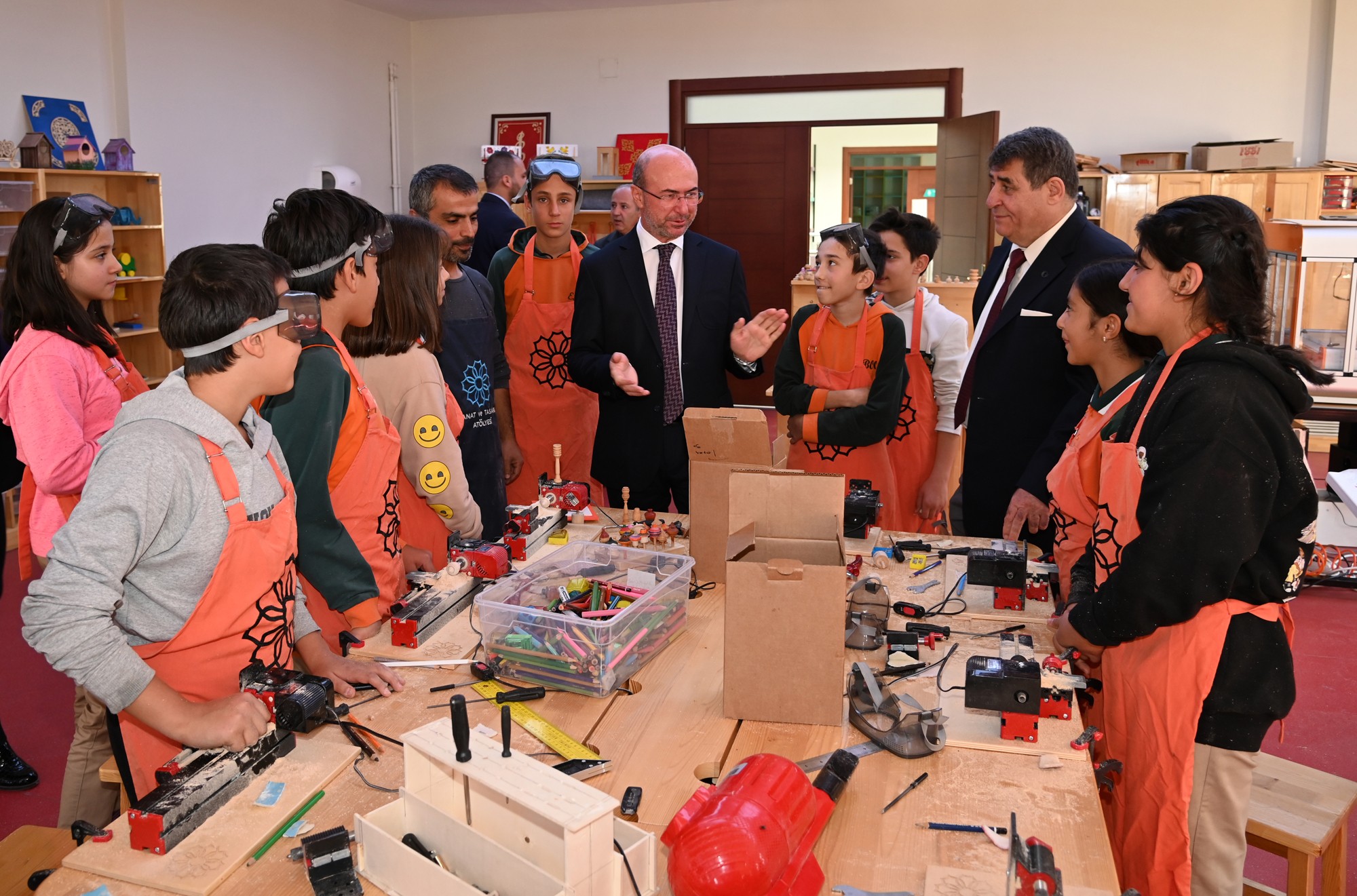 "Sanat ve Tasarım Atölyesi çocuklarımıza yeni ufuklar kazandıracak”