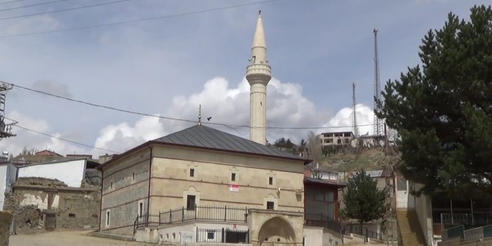 İki asırlık 'çivisiz cami' zamana meydan okuyor