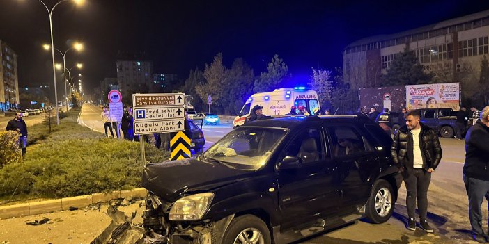 Konya'da cip ile otomobilin çarpıştığı kazada 3 kişi yaralandı