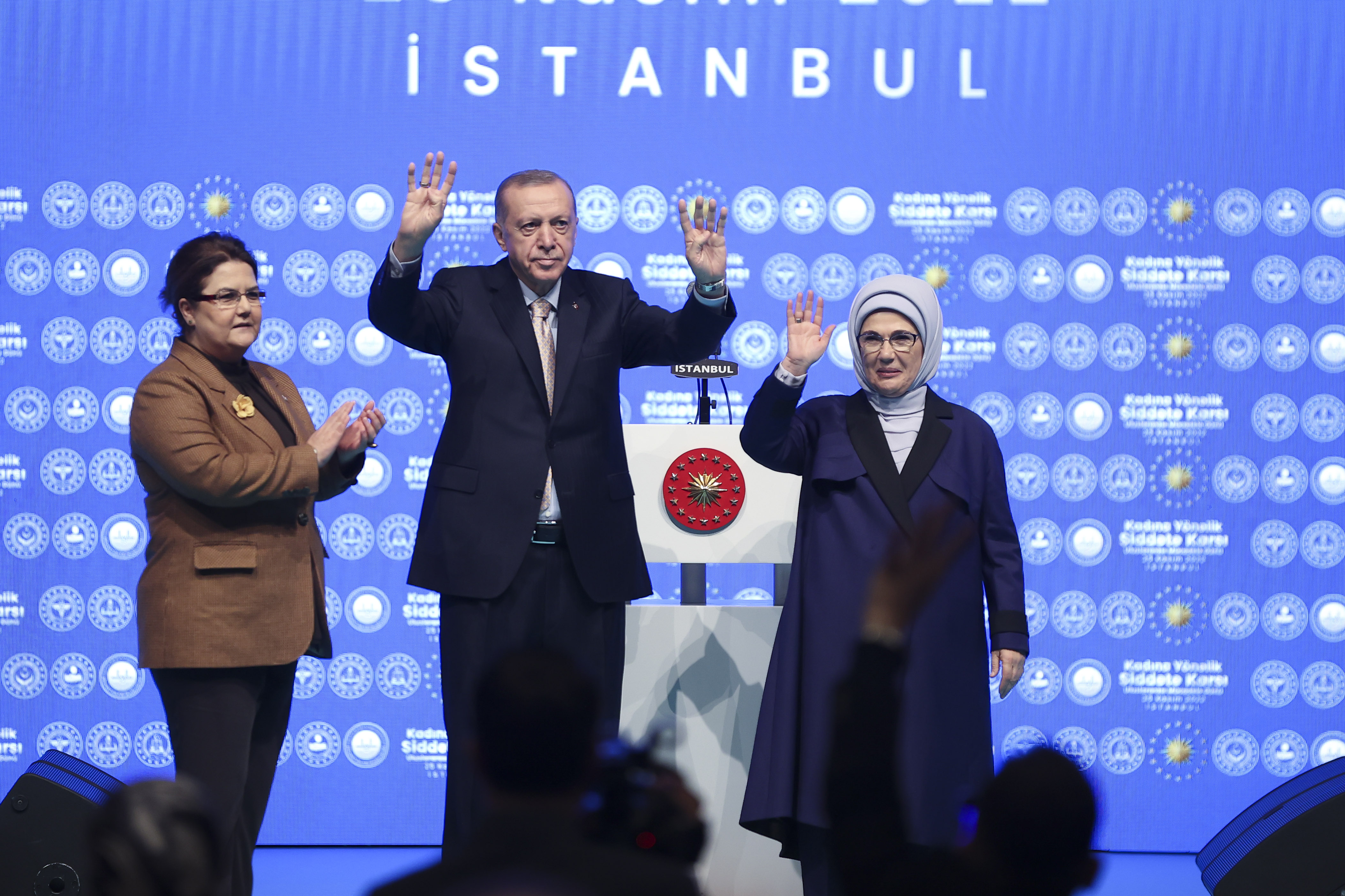 "Kandil'de dağlarda dolaşanlar, bu milletin oylarının temsilcisi olamaz"