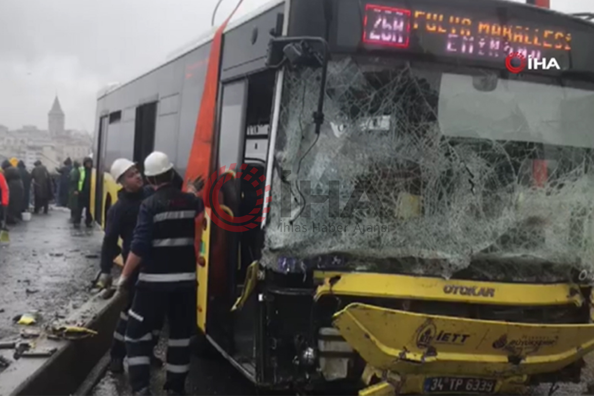 İstanbul'da İETT otobüsü kaza yaptı