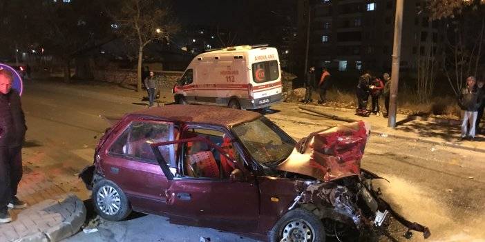 Konya'da ambulans ile otomobil çarpıştı