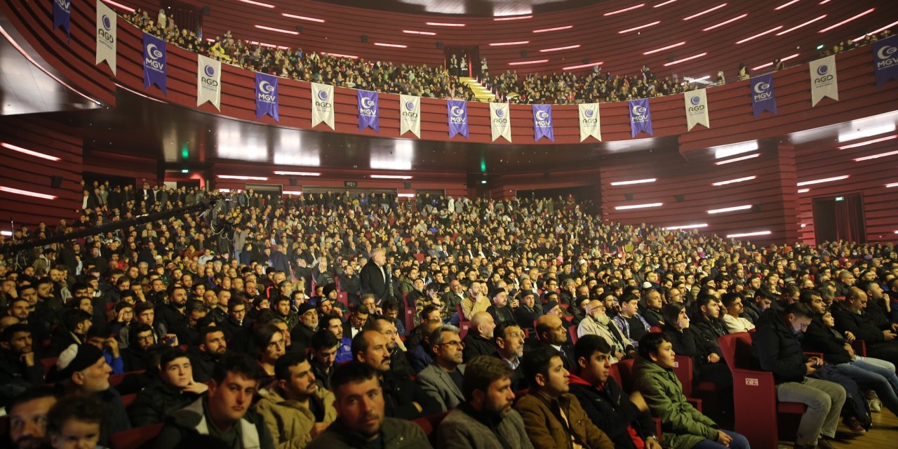 Konya'da Mekke'nin fethinin 1392'inci yıl dönümü kutlandı