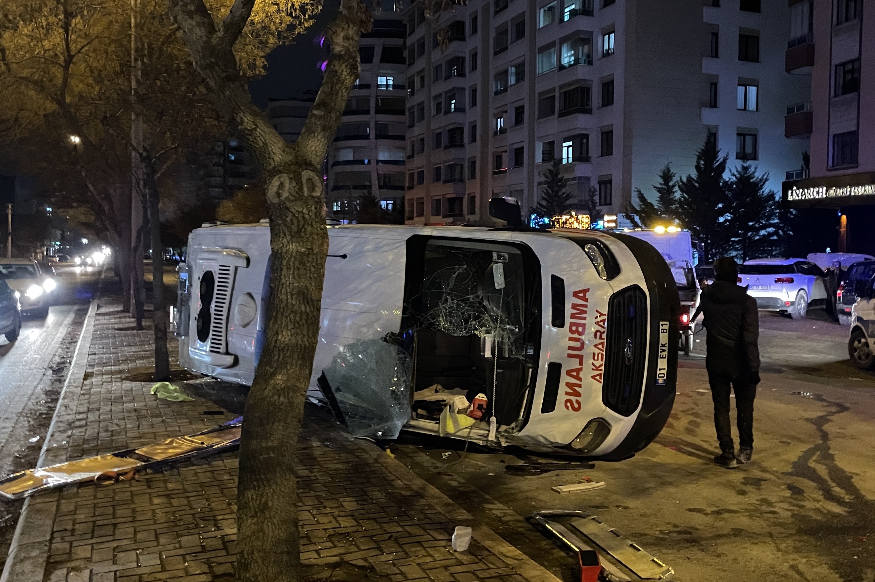 Konya'da ambulans ile otomobil çarpıştı