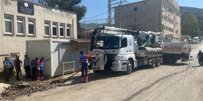 Konya, deprem bölgesini yalnız bırakmadı! Çalışmalar devam ediyor