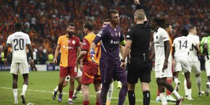 UEFA'dan Galatasaray'a şok ceza! Muslera 3 hafta yok