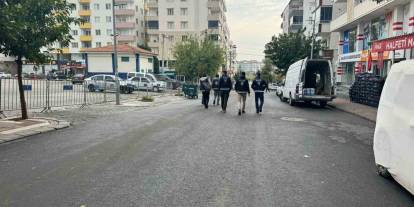 Belediye önünde polislere taşlı saldırıda 10 tutuklama