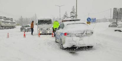 Yurdun büyük bölümü yağışa teslim olacak. Konya'da ise kar uyarısı sürüyor