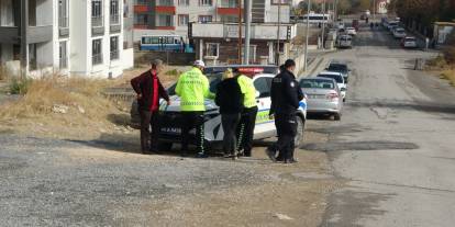 Kontrolden çıkan araç öğrencilerin arasına daldı: 8 yaralı