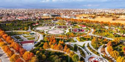 Konya'nın bu ilçesinde Sonbahar güzelliği. Vatandaşlar bol bol fotoğraf çekiyor