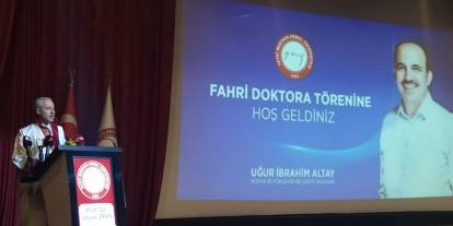 Konya, Hatay'ın yaralarını sarmıştı. Başkan Altay'a Fahri Doktora verildi