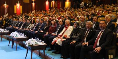 Konya, Hatay'ın yaralarını sarmıştı. Başkan Altay'a Fahri Doktora verildi