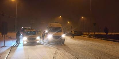 Konya'da kar kazaya sebep oldu: 3 kişi yaralandı