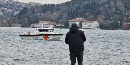 Denizde kaybolan kardeşleri arama çalışmaları su altı kamerasına yansıdı