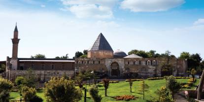 Selçuklu döneminden günümüze gelen 9 asırlık yapı: Alâeddin Camii