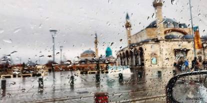 Konya'da sıcak havalara aldanmayın! O ilçelere gök gürültülü sağanak geliyor