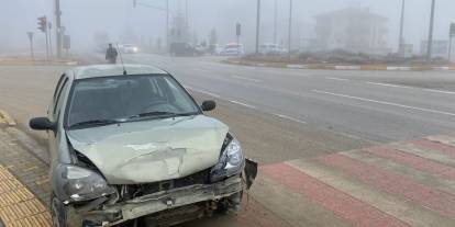 Konya'da sisli hava zincirleme kazaya neden oldu: 1 kişi yaralı