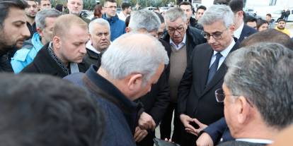 Sağlık Bakanı Memişoğlu, helikopter kazasının yaşandığı bölgede incelemelerde bulundu