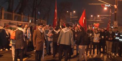 Yılın ilk gününde Gazze için binlerce kişi Galata Köprüsü’ne akın etti