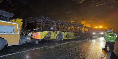 İstanbul'da faciaya ramak kaldı; toplu taşıma otobüsü alev alev yandı