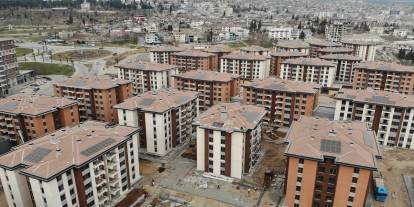 K.Maraş depreminde bin 400 kişiye mezar oldu; Ebrar Sitesi'nde yaşam yeniden çiçekleniyor