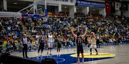 Konya Büyükşehir Belediyespor, son saniyede güldü