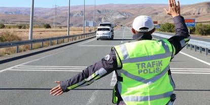 1 haftada yaklaşık 500 bin sürücüye işlem yapıldı