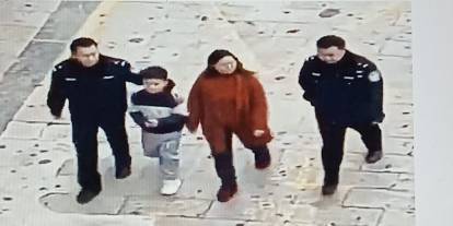 Çocuk attığı torpille sokağı havaya uçurdu: Aile hasarı karşılamak için evini satıyor