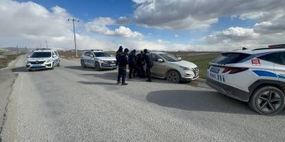 Konya'da polisten kaçan şüpheli kovalamaca sonucu yakalandı