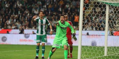 Konyaspor'un genç yıldızı alev alev. Deniz Ertaş’tan Beşiktaş’a geçit yok