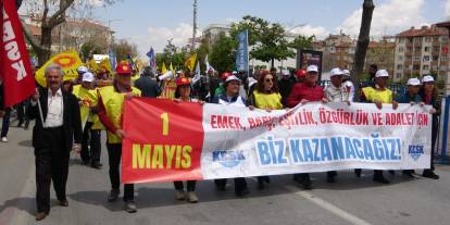 Konya'da 1 Mayıs olaysız geçti. On binlerce işçi omuz omuza yürüdü