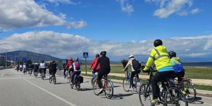 Konya'da kuraklığa dikkat çekmek için pedal çevirdiler