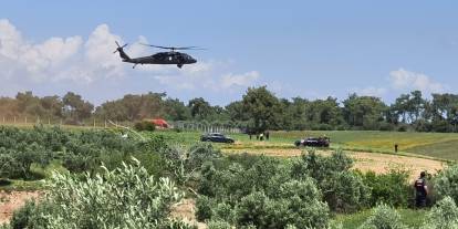 Adana'da hava aracı sert iniş yaptı